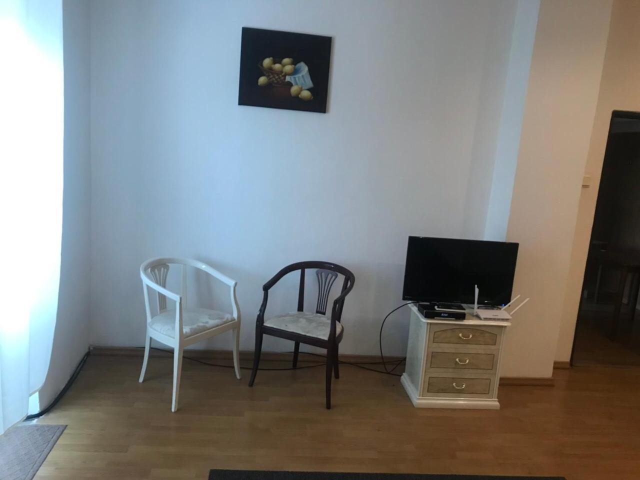 U Ferka Hotell Lemesany Exteriör bild